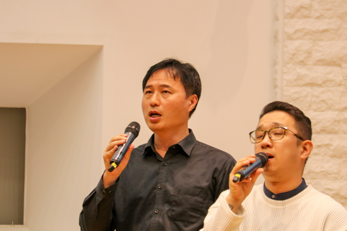 IMG_3042_copy_2400x1600.jpg