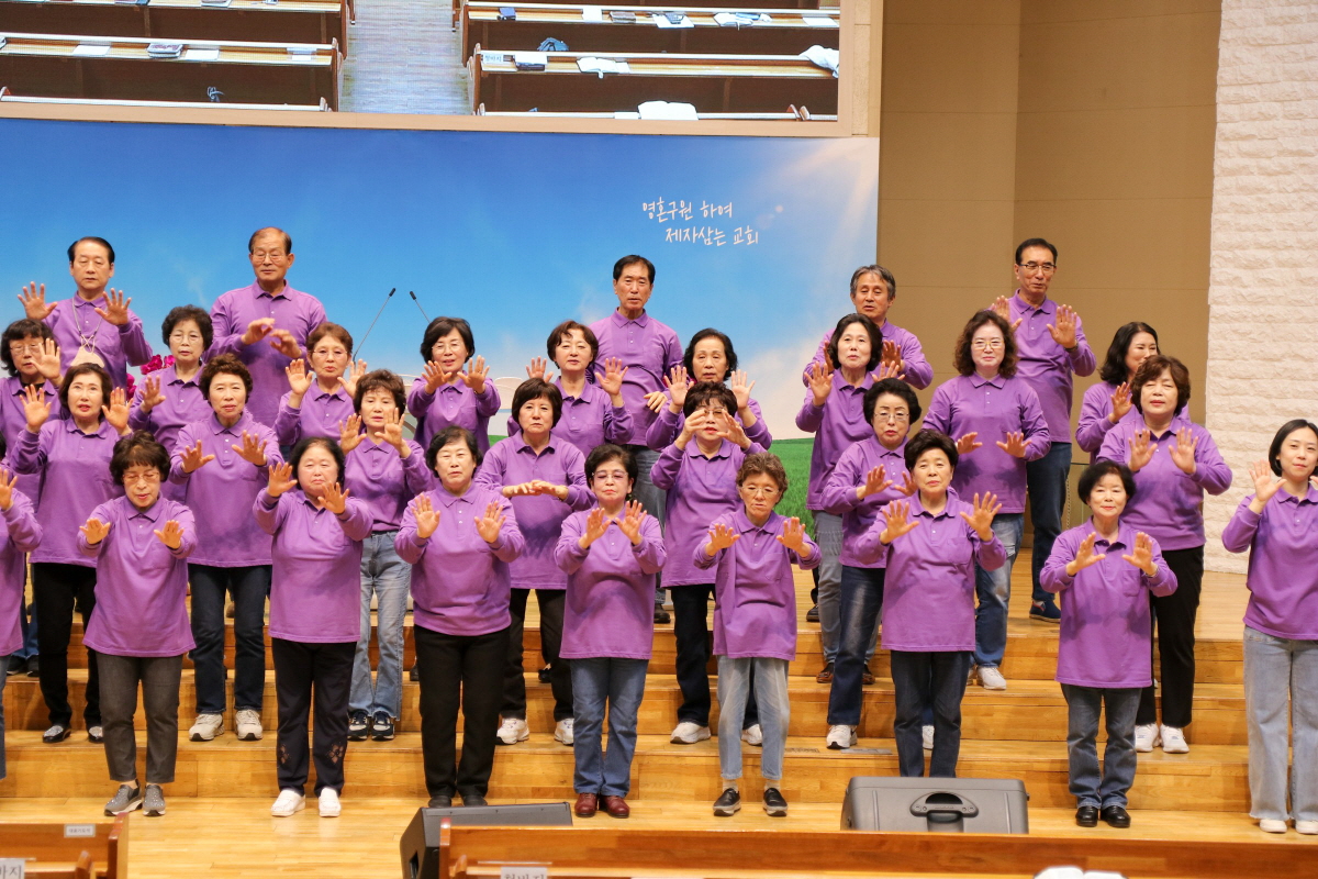 IMG_3398_copy_2400x1600.jpg