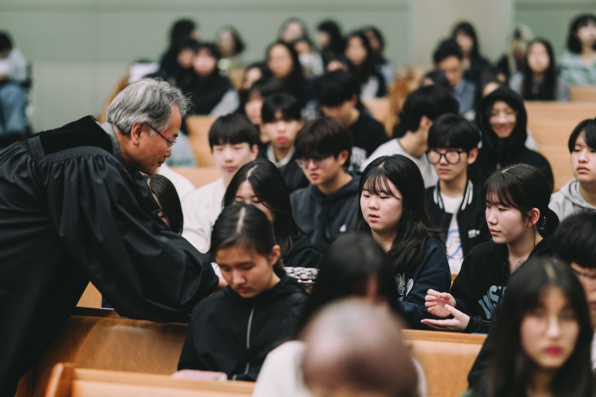 중동교회 행사 사진-250420 성찬식-68439821188.jpg
